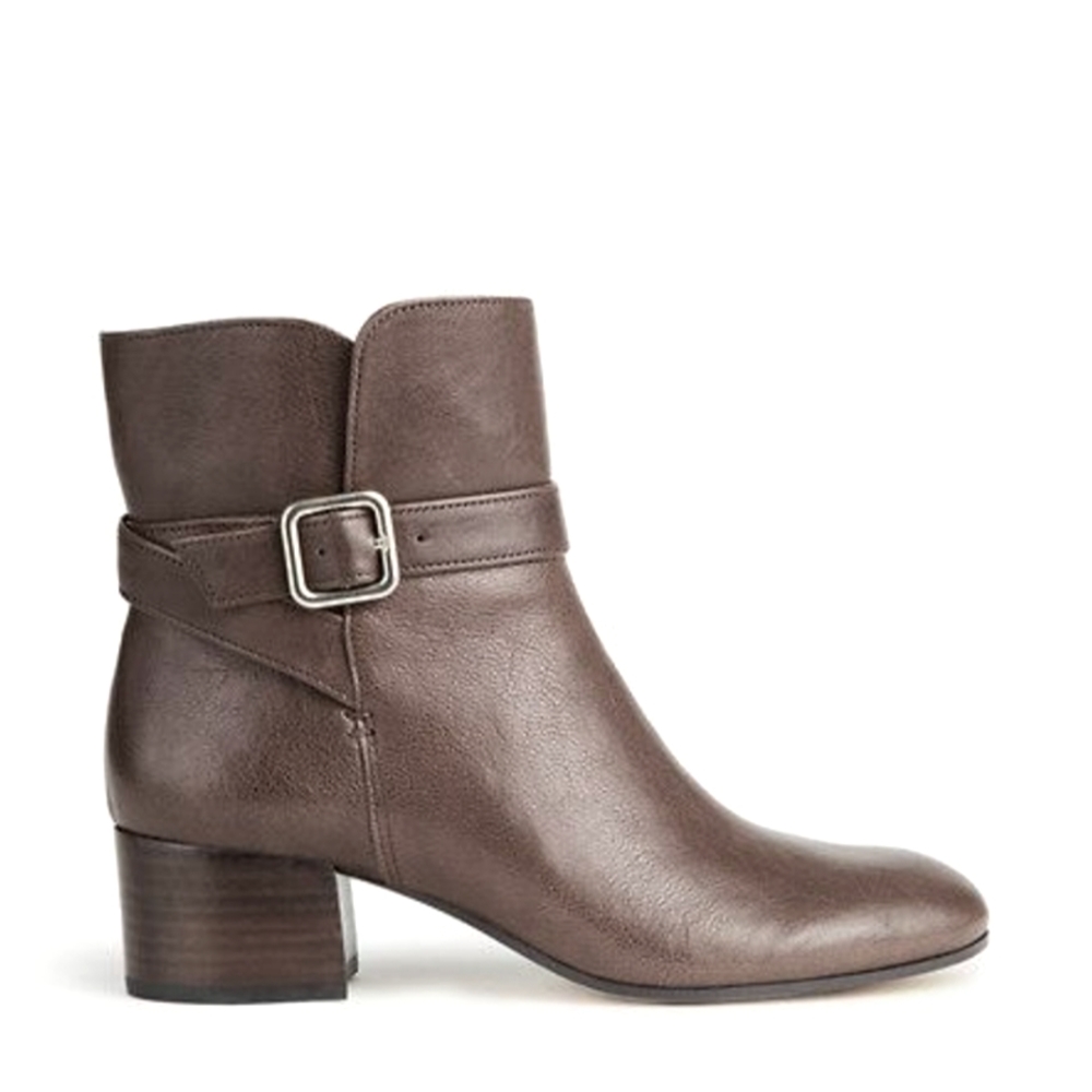 NWOB Ann Taylor Tinley Leather Buckle Booties In Chocolate Fudge